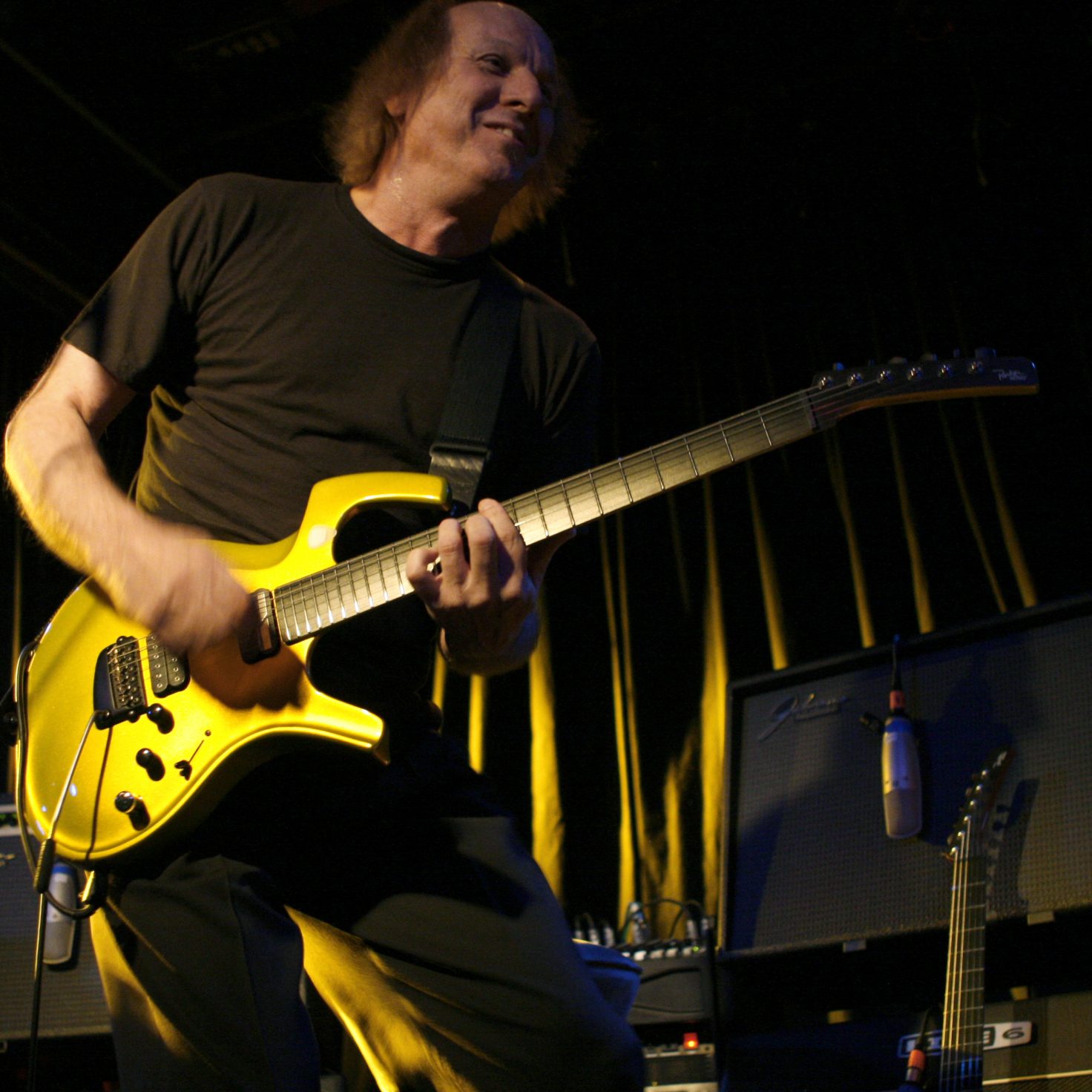 Adrian Belew and his Parker Fly